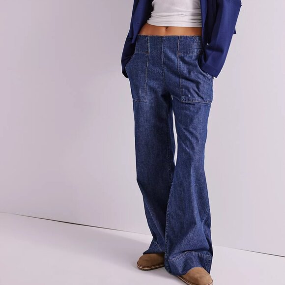 We The Free Breezy Denim Pull-On Jeans - Picture 1 of 10